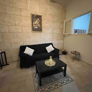 בדוק זמינות